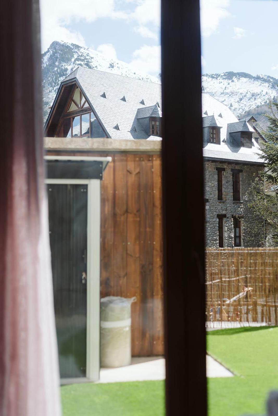 CASA ROSANA - Sallent de Gállego, 4 pax y gran terraza Kültér fotó