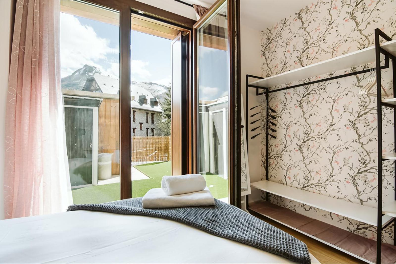 CASA ROSANA - Sallent de Gállego, 4 pax y gran terraza Kültér fotó